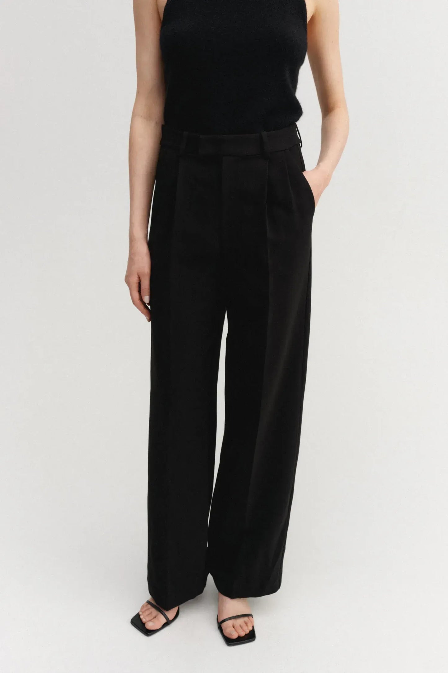 Hose Bella in Black