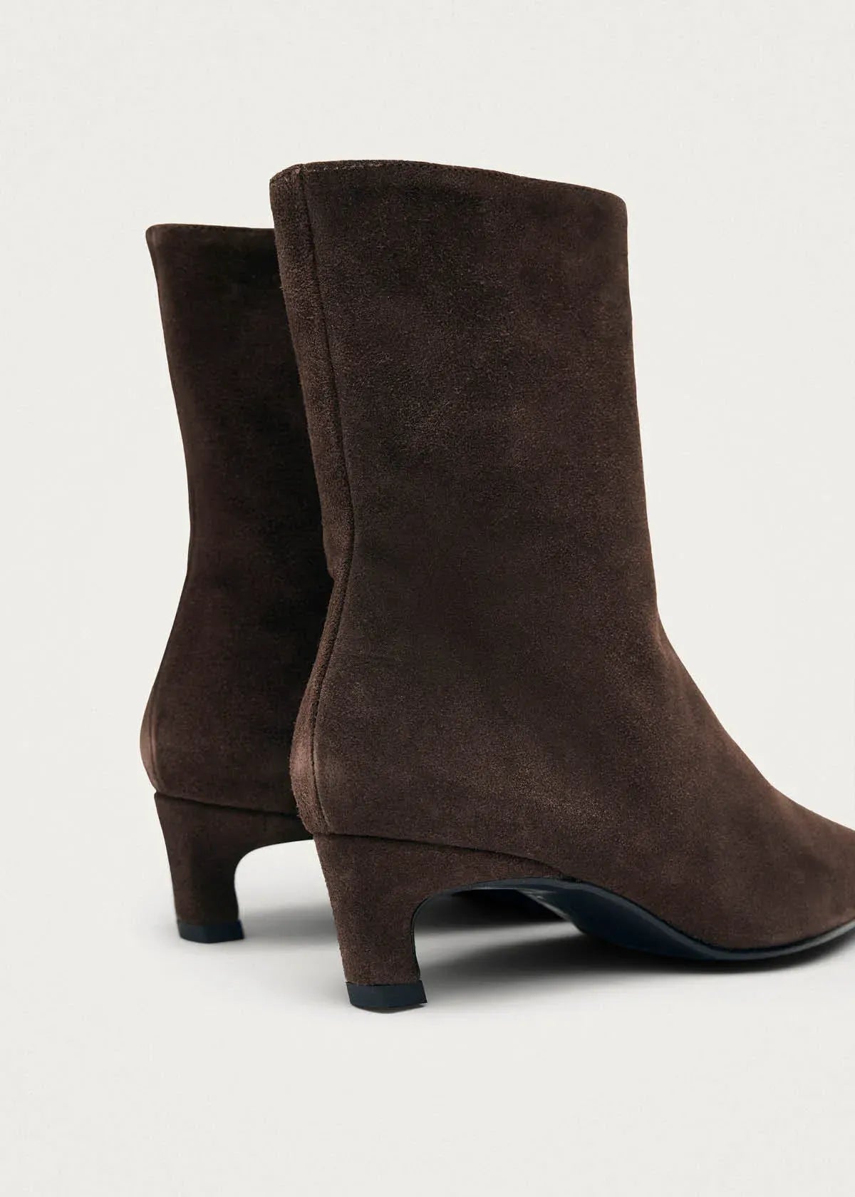 Stiefel Ambar in Suede Brown