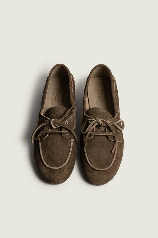 Boat Loafer Suede in Dark Brown