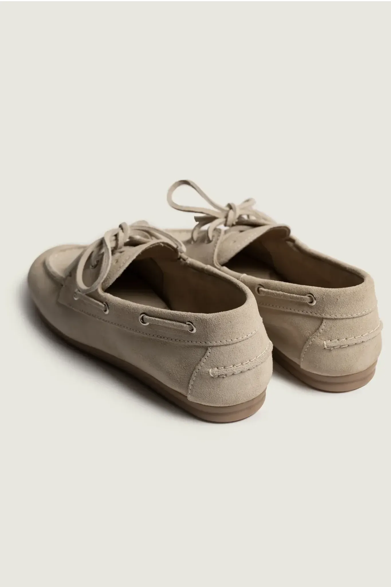 Boat Loafer Suede in Light Taupe