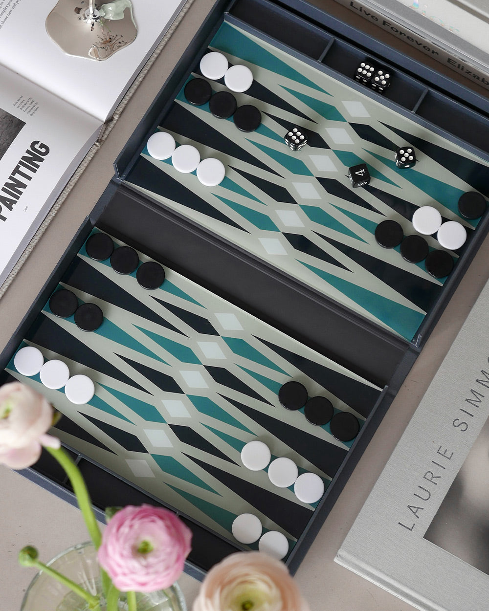 Play Backgammon Classic
