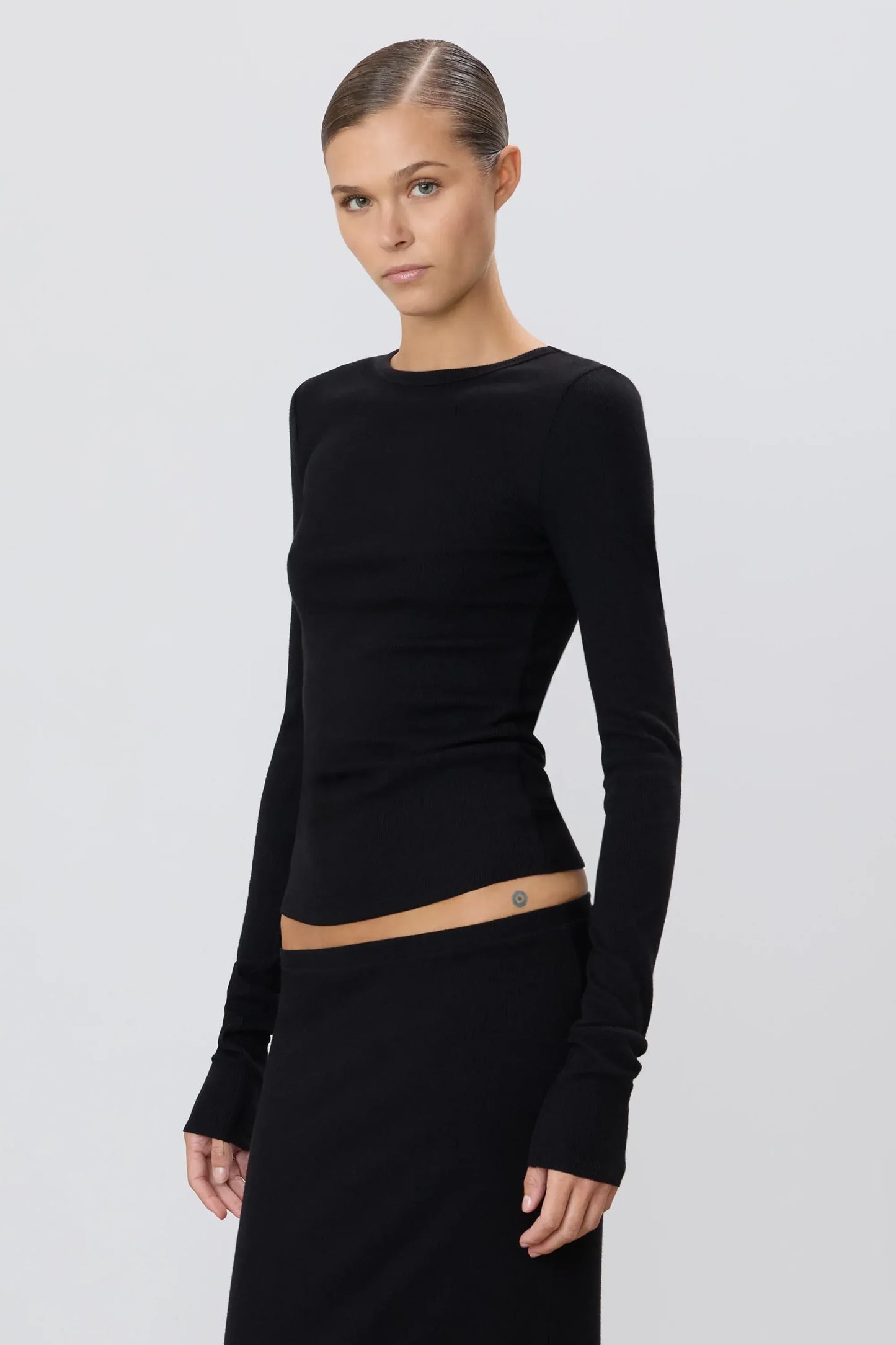Longsleeve Fitted Top in Black
