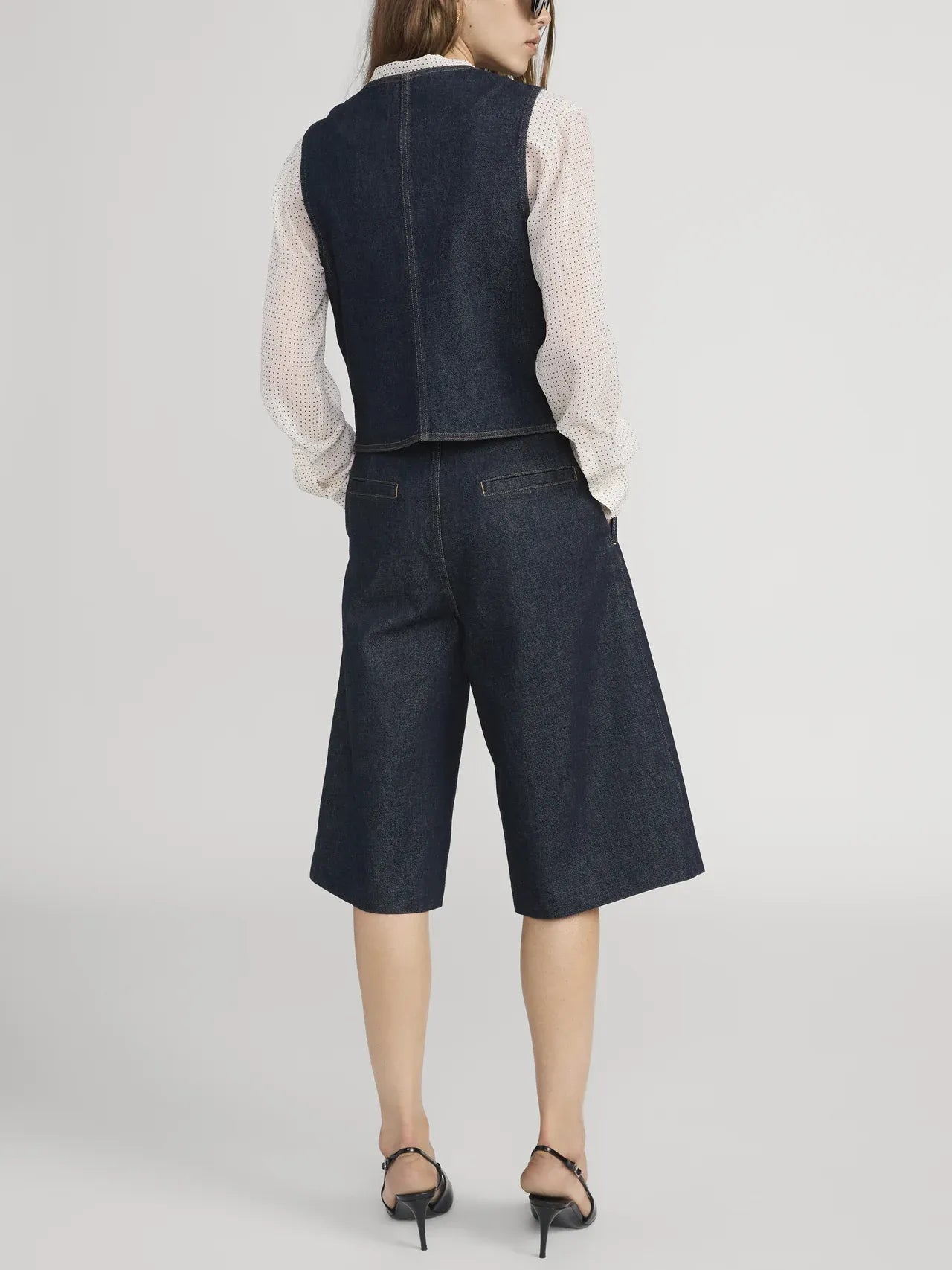 The Denim vest in rinse