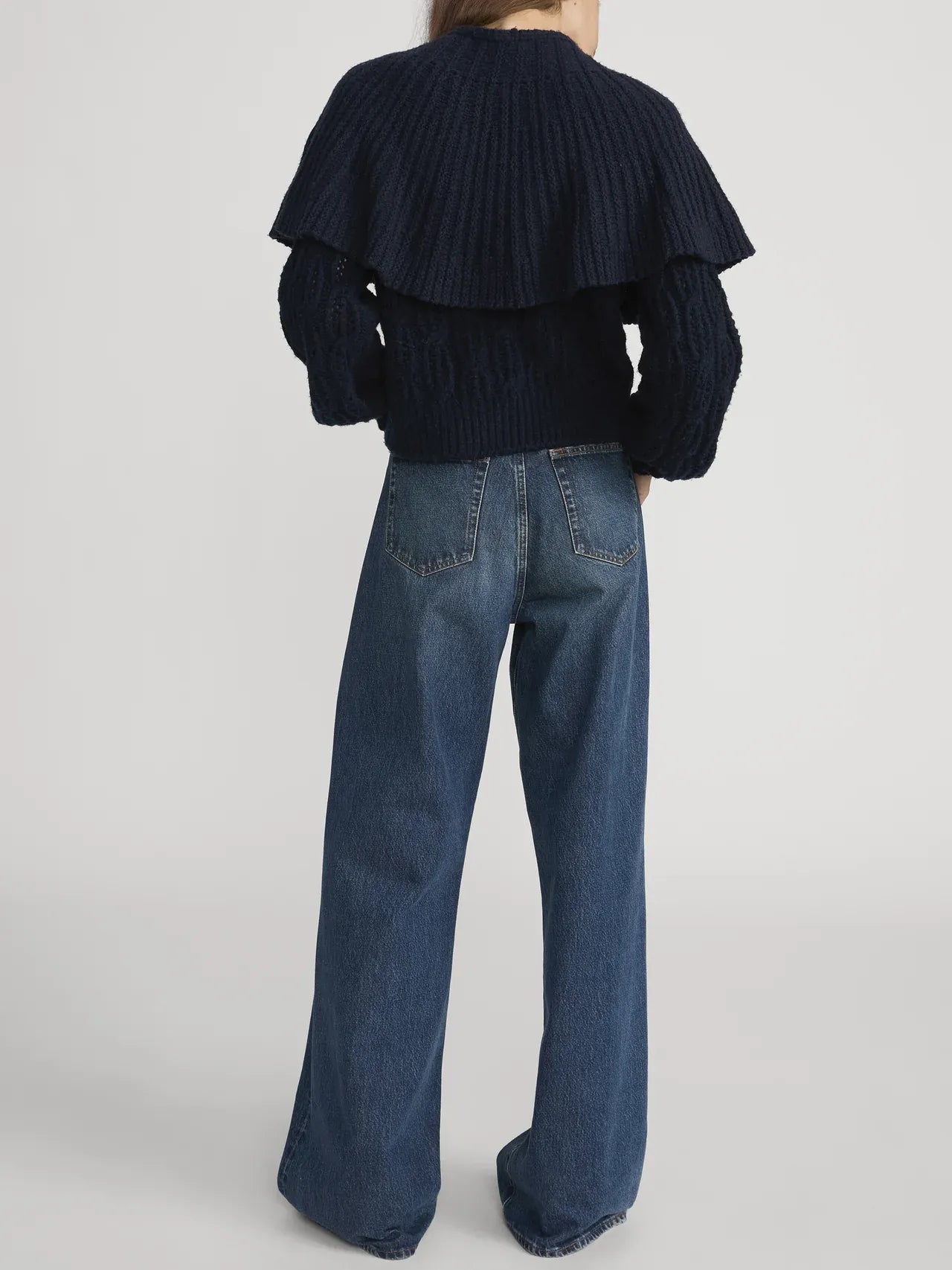 Cardigan The Cape Sweater in Navy