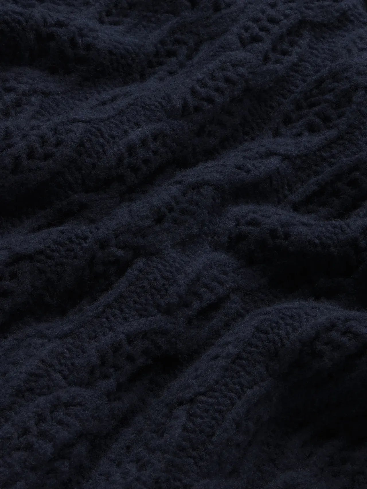 Cardigan The Cape Sweater in Navy