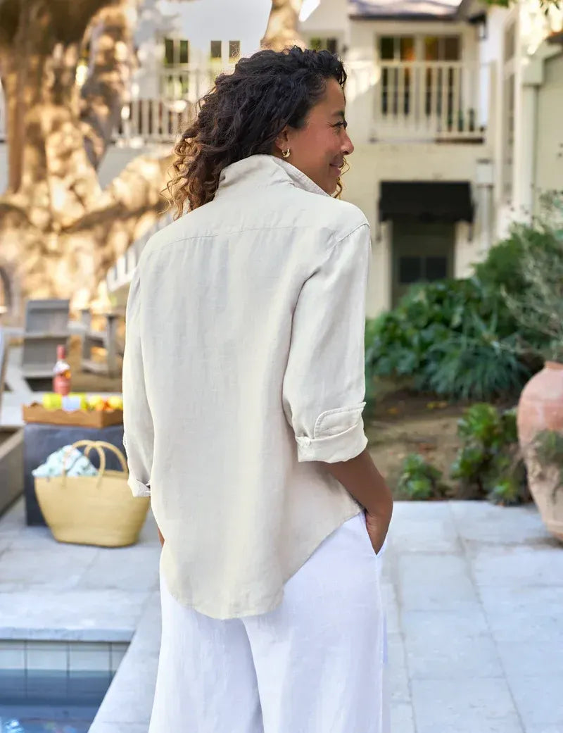 Shirt Eileen Relaxed Button Up in Sand
