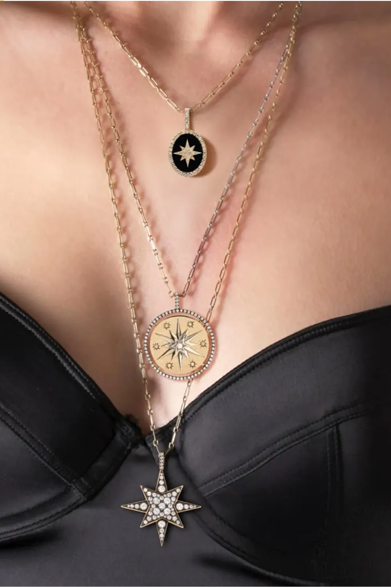 Medallion "Constellation Mini" 14K gold.