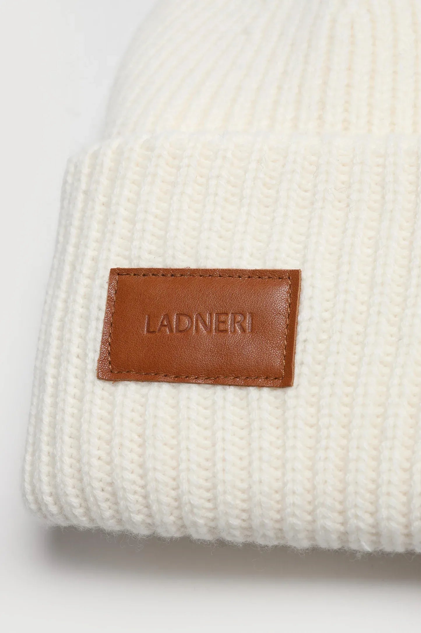 Aspen cap in Sugar