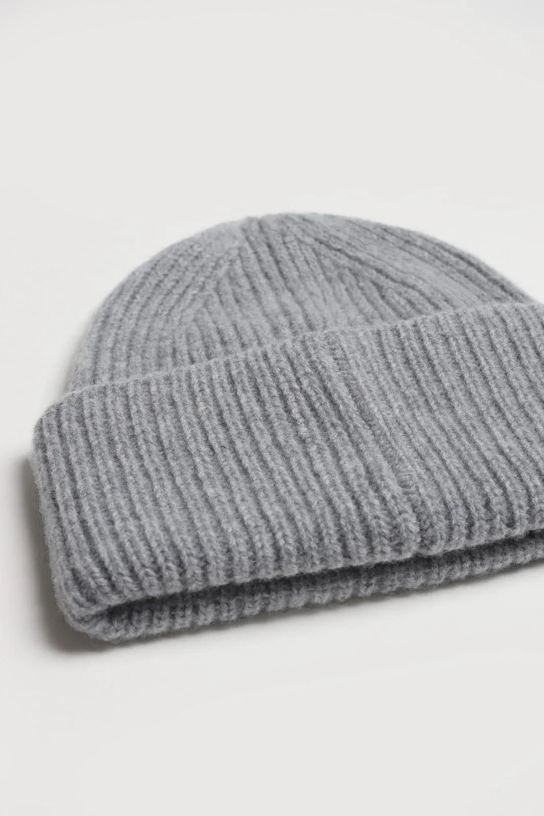 Aspen hat in Shark