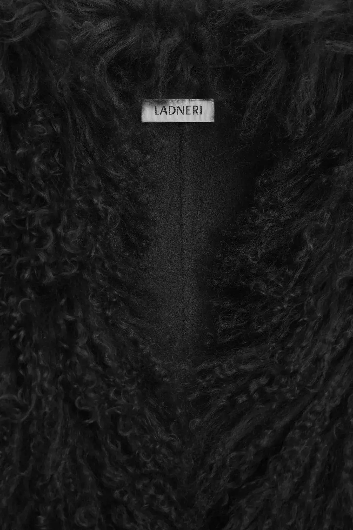 Mantel Piccadilly in Black