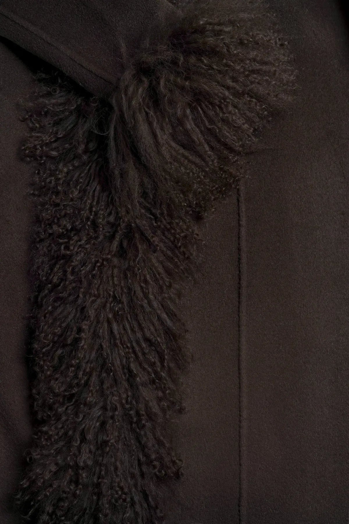 Mantel Piccadilly in Dark Brown
