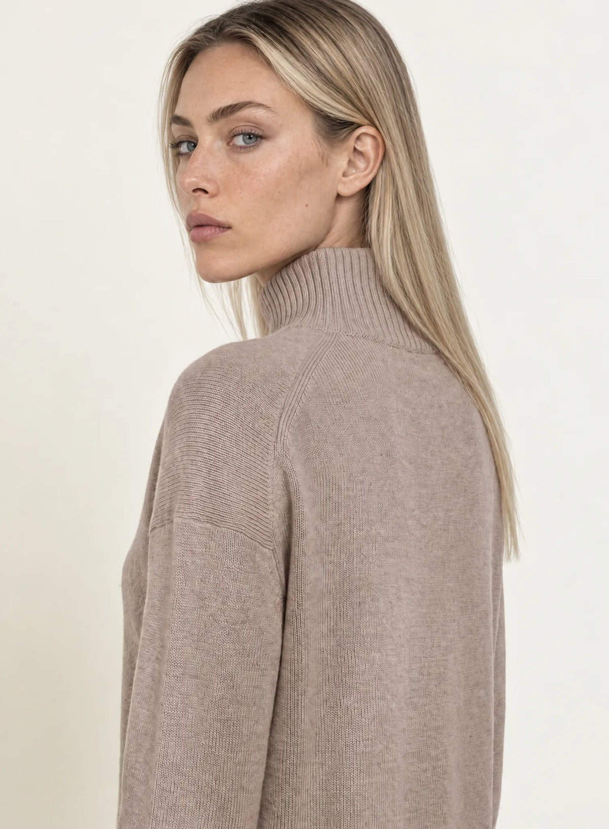 Strickkleid Hamptons in Taupe