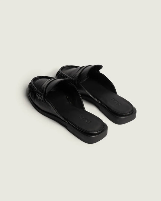 Penny Mule Leather in Black
