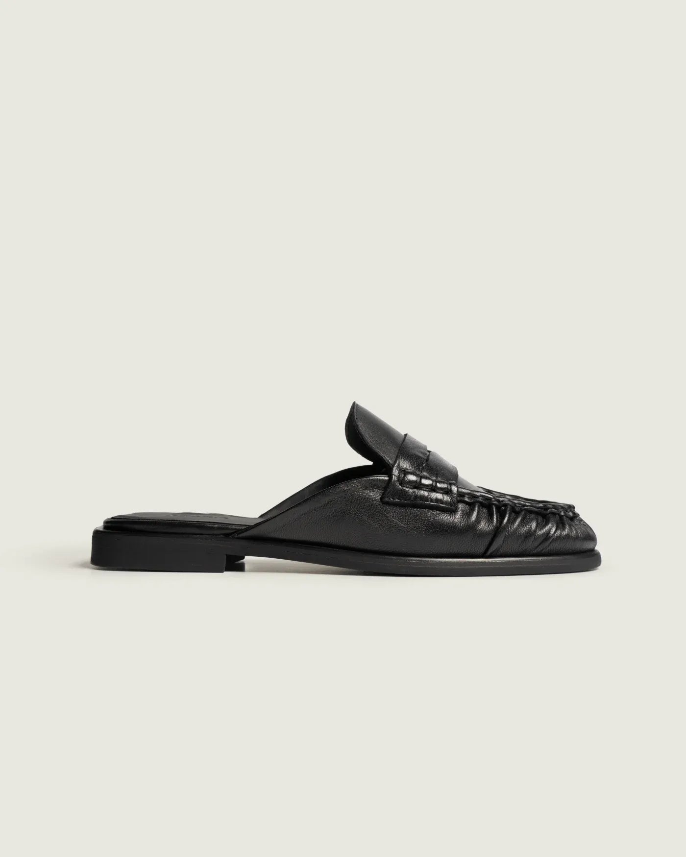 Penny Mule Leather in Black