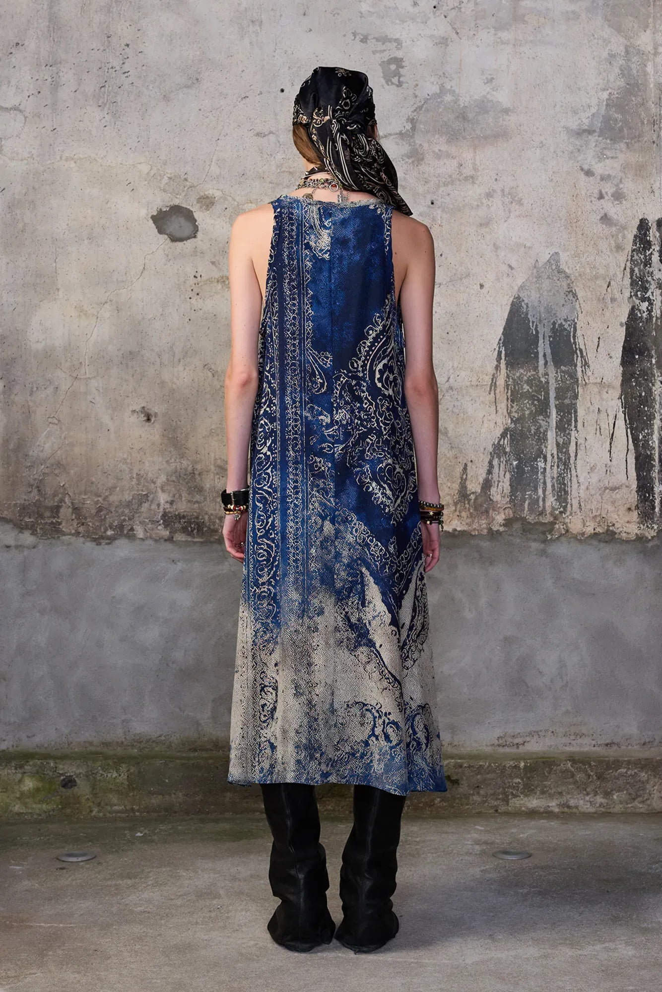 Tankdress in Blue Distressed Medallion