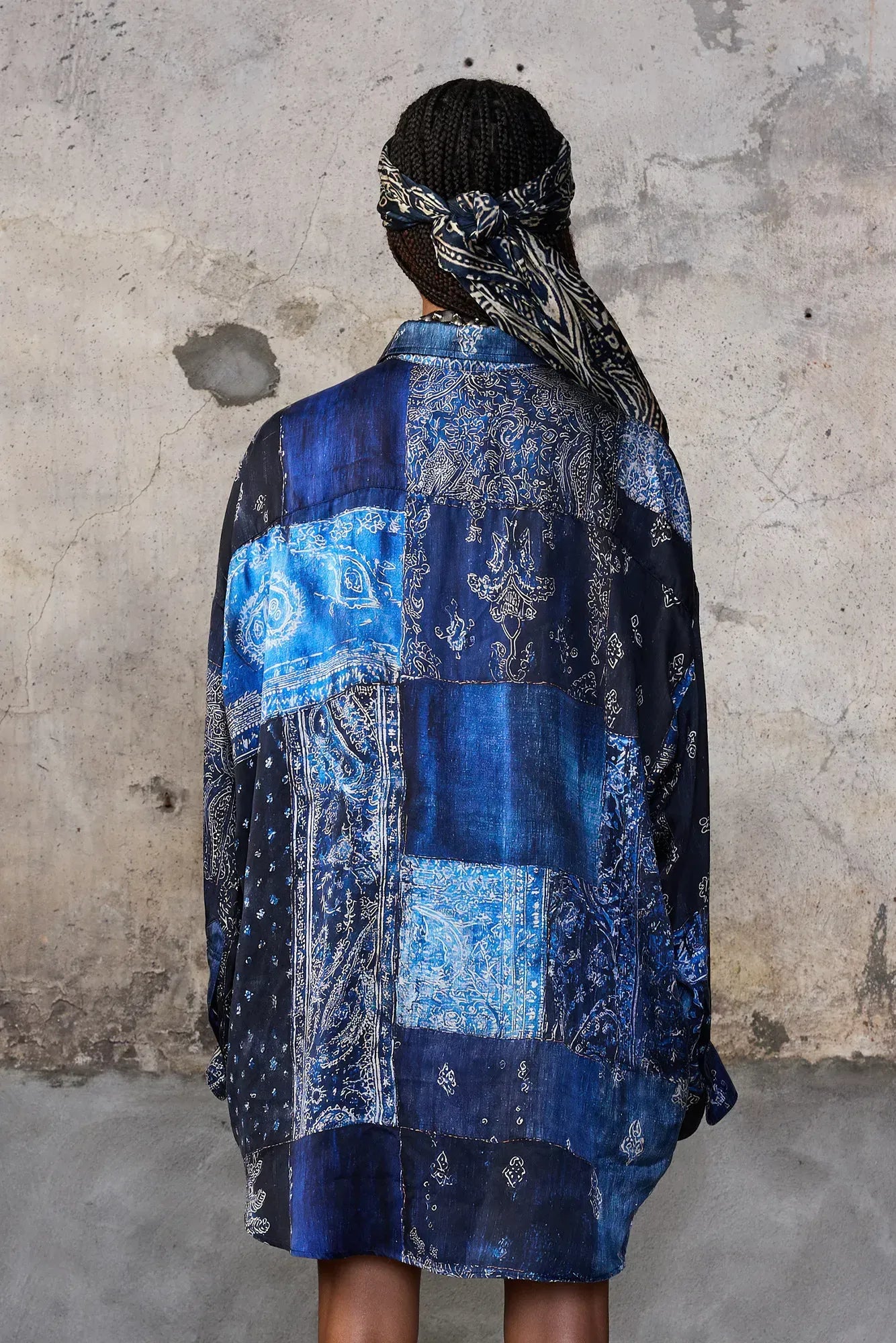 Shirt Dropneck in Blue Multi Bandana