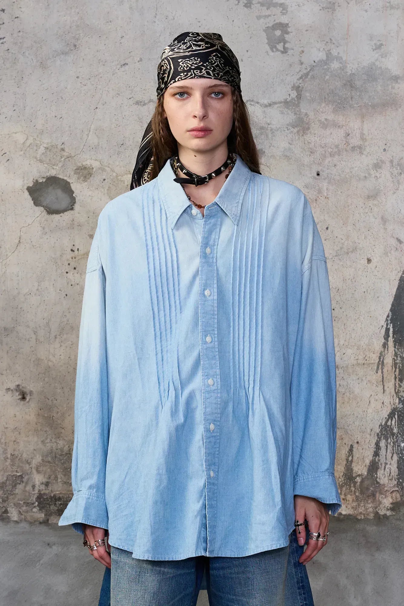 Shirt Pintuck Dropneck in Worn Blue Chambray