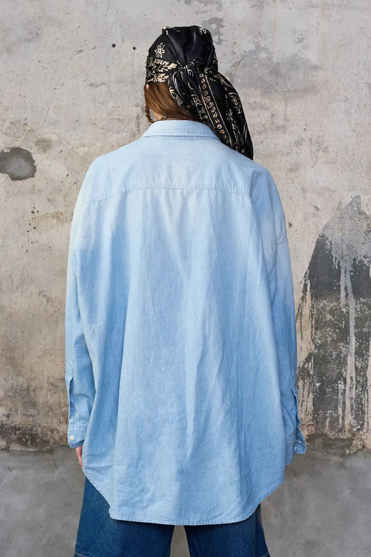 Shirt Pintuck Dropneck in Worn Blue Chambray