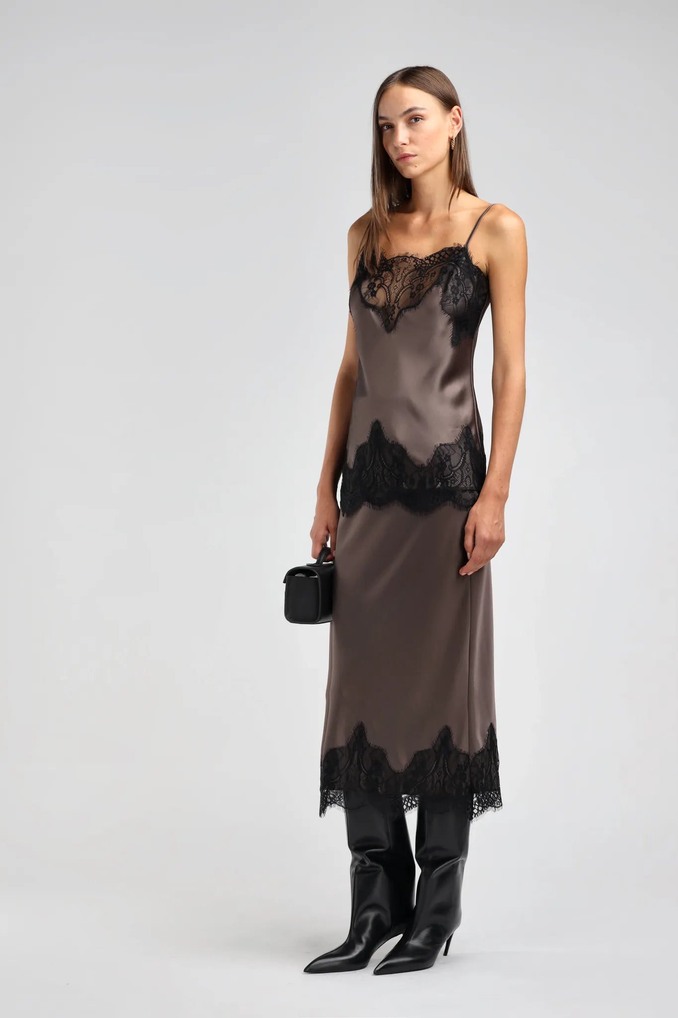 Rock Pernilla in Truffle