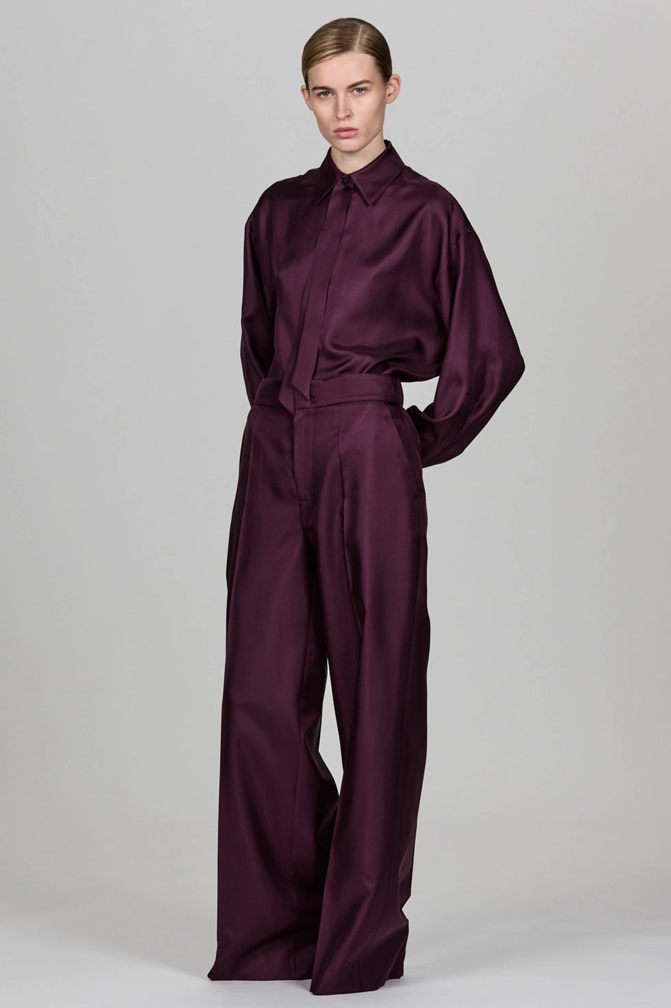 Shirt Su Satin in Bordeaux