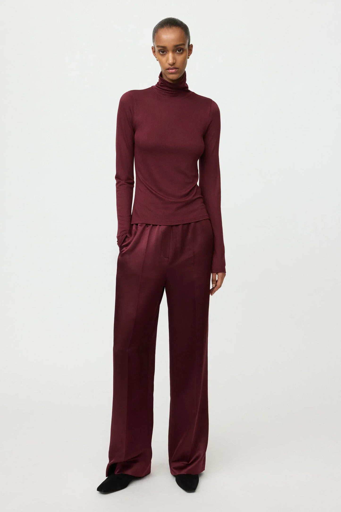 Longsleeve Lightweight Jersey Turtleneck in Bordeaux