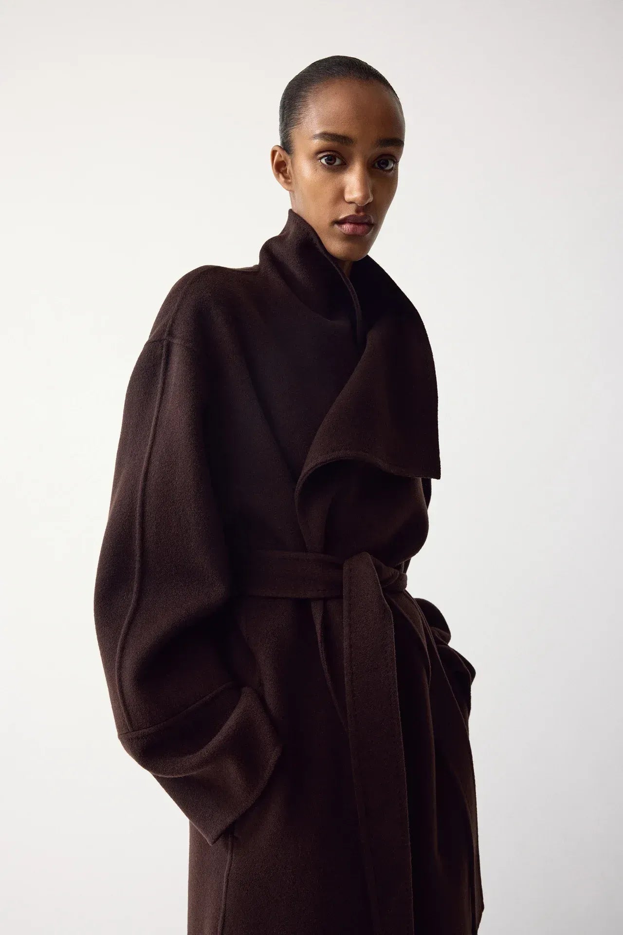 Mantel Long Coat in Mocha