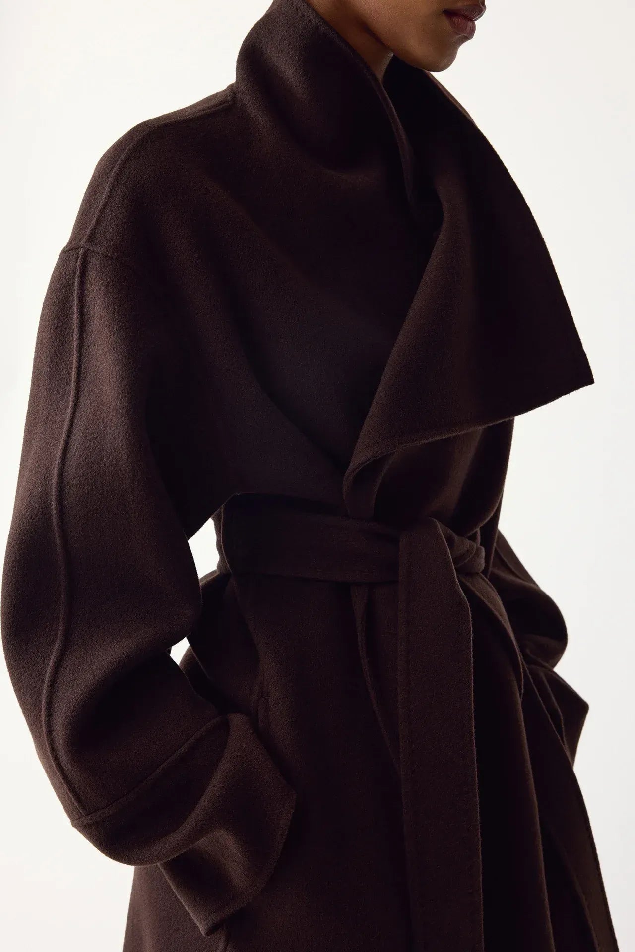 Mantel Long Coat in Mocha