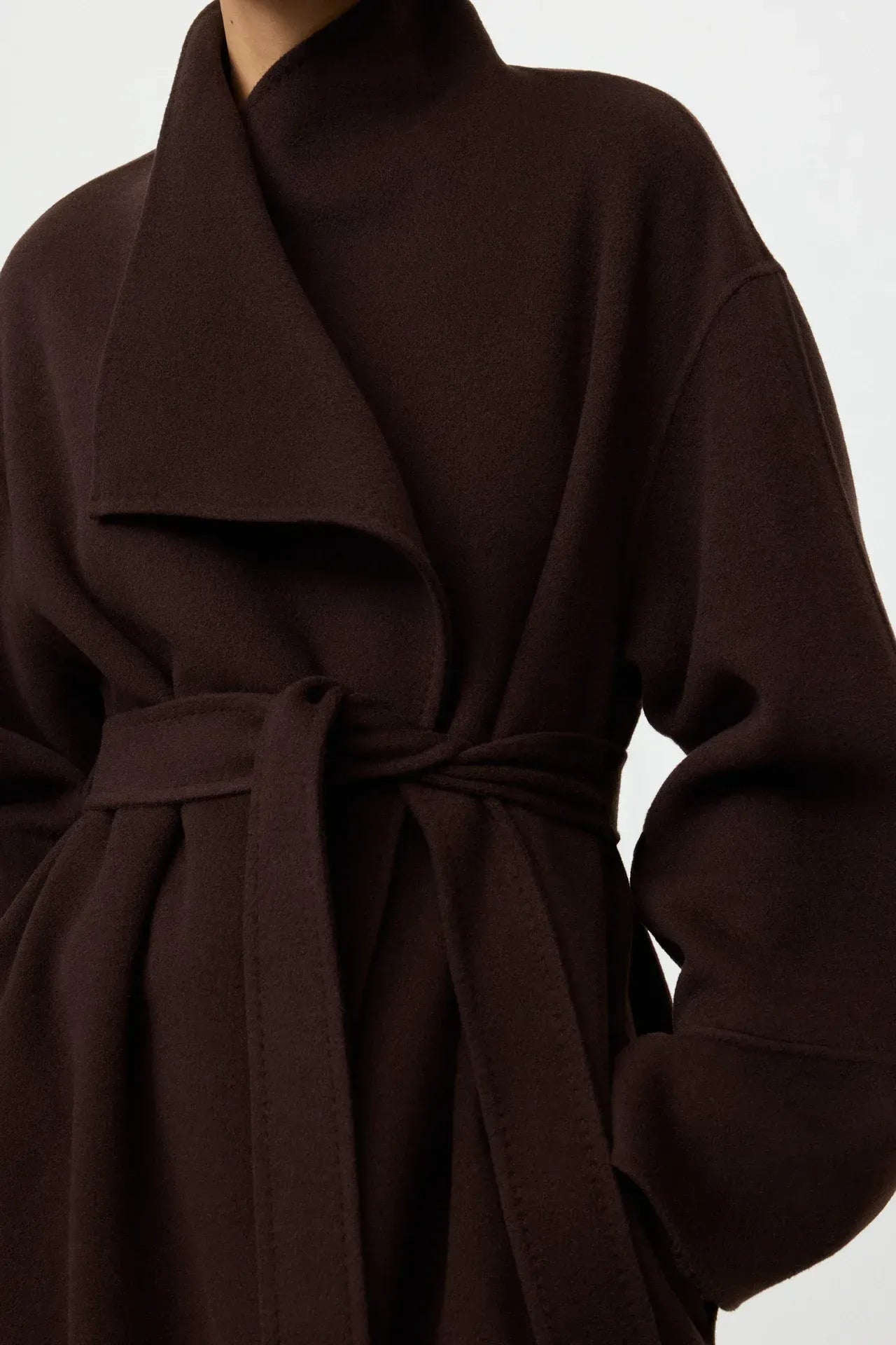 Mantel Long Coat in Mocha