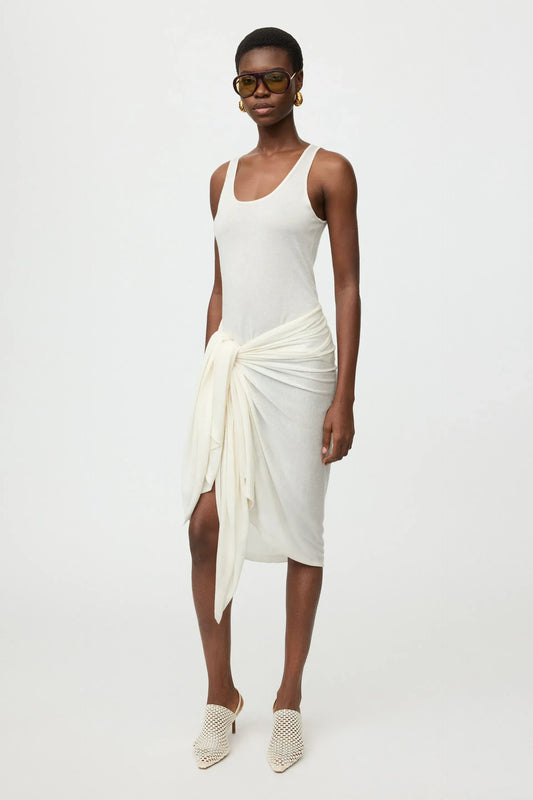 Sarong Featherlight in Feather White