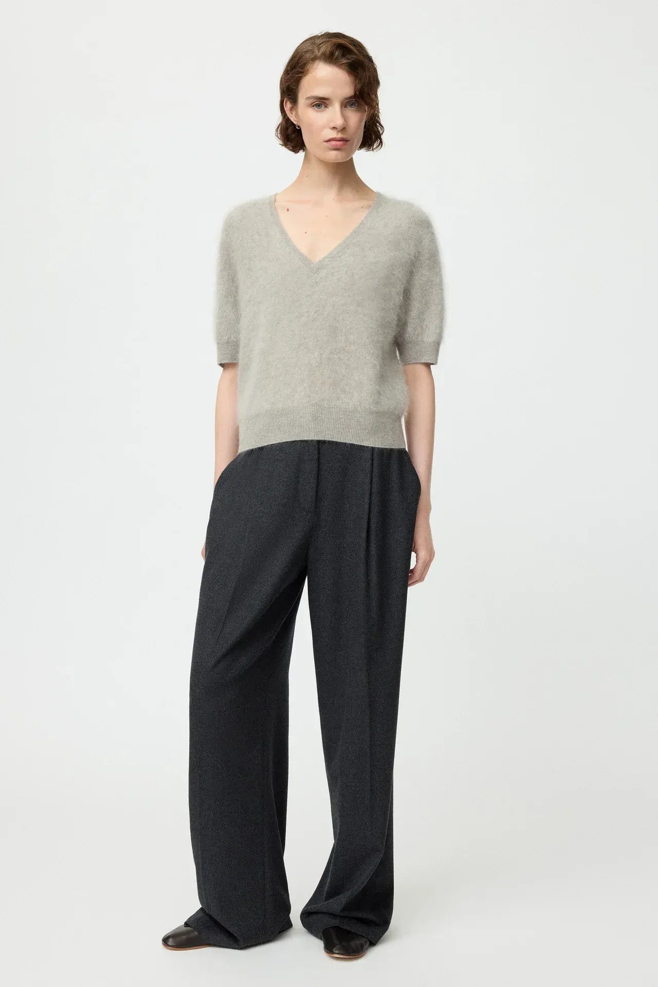 Shirt Brushed V-Neck in Greige