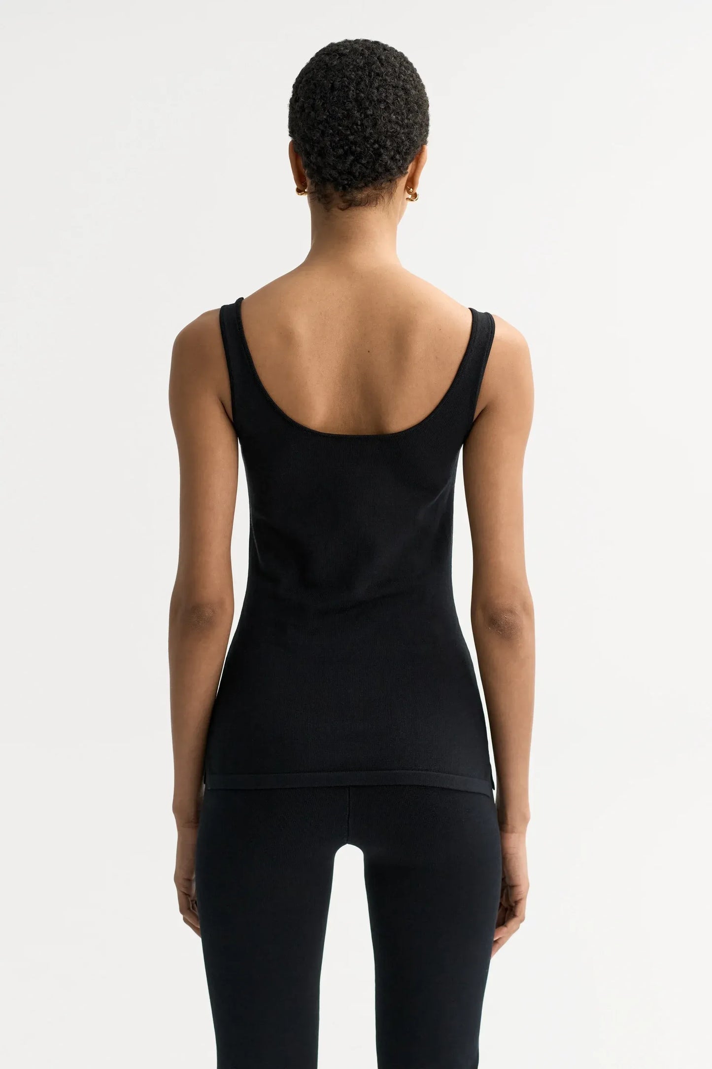 Top Singlet in Black