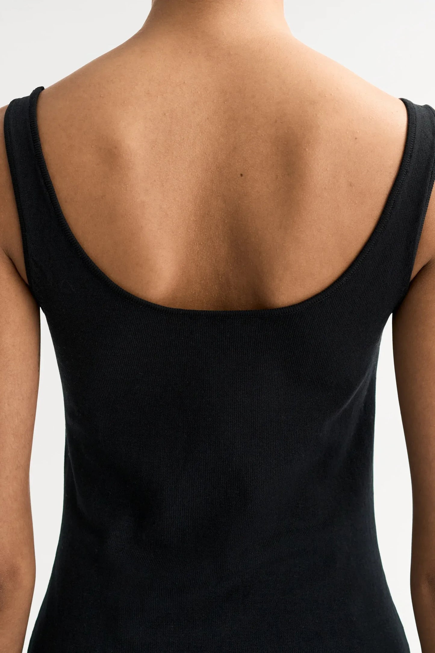 Top Singlet in Black