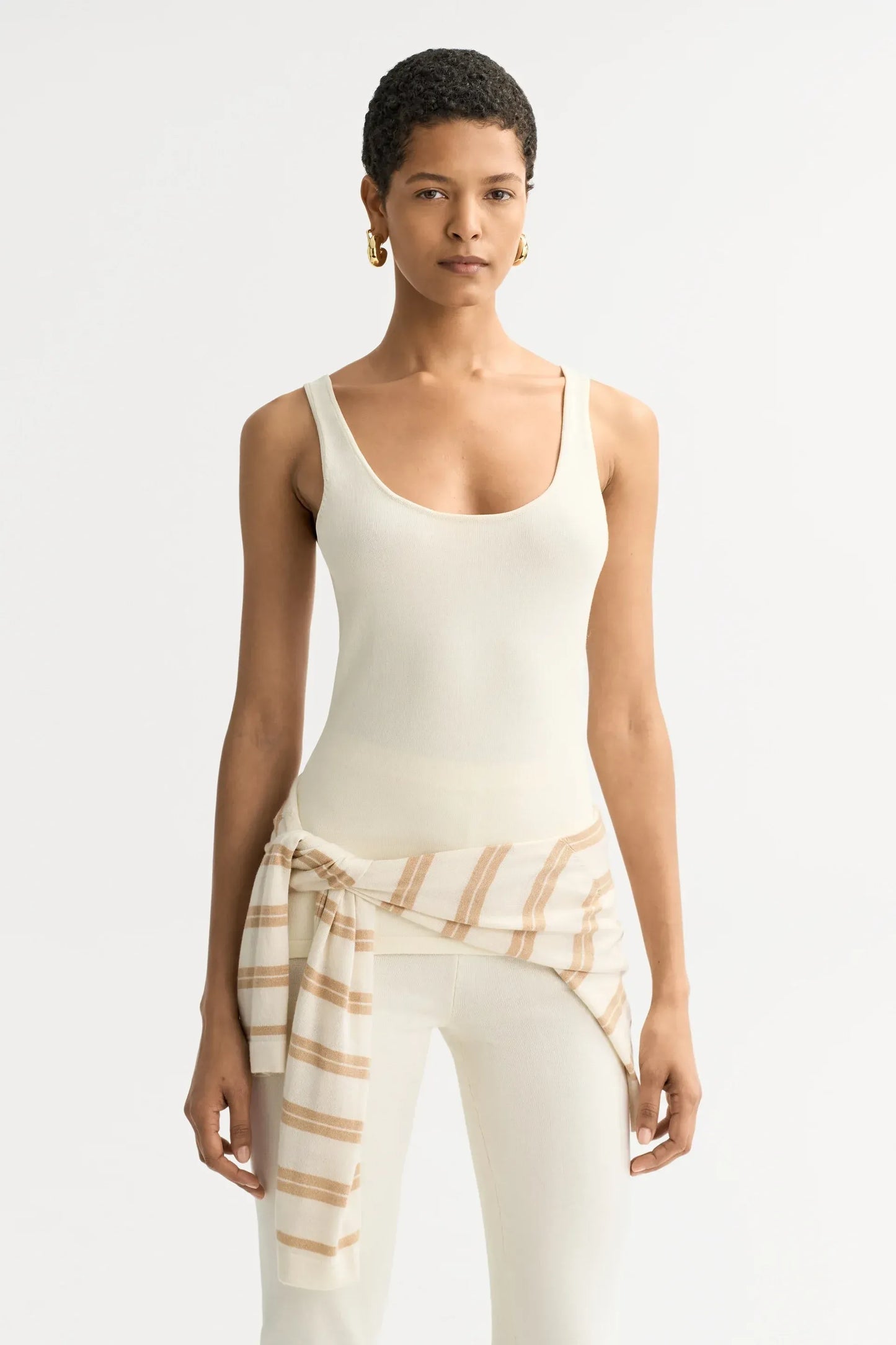 Top Singlet in Ivory