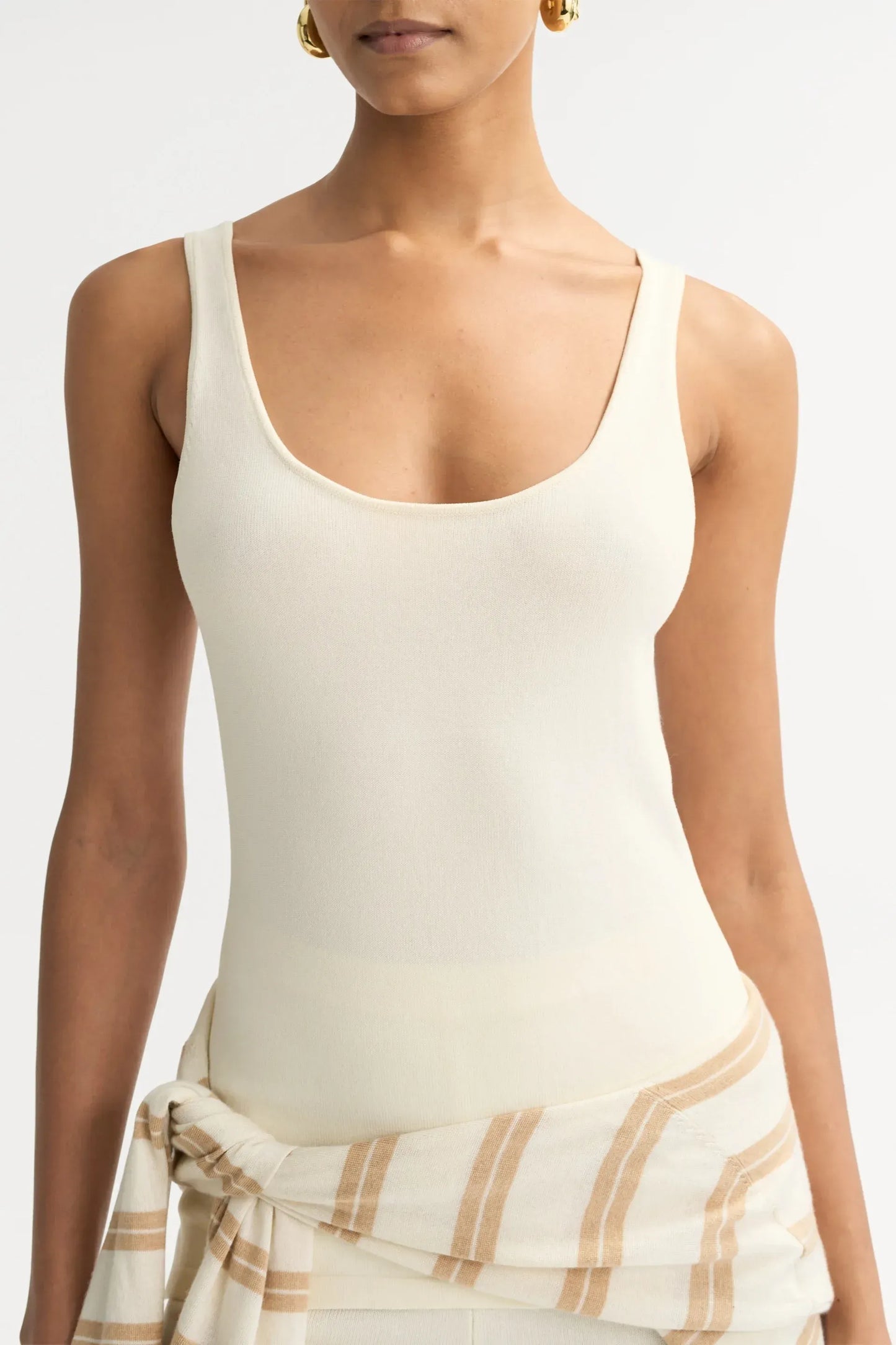 Top Singlet in Ivory