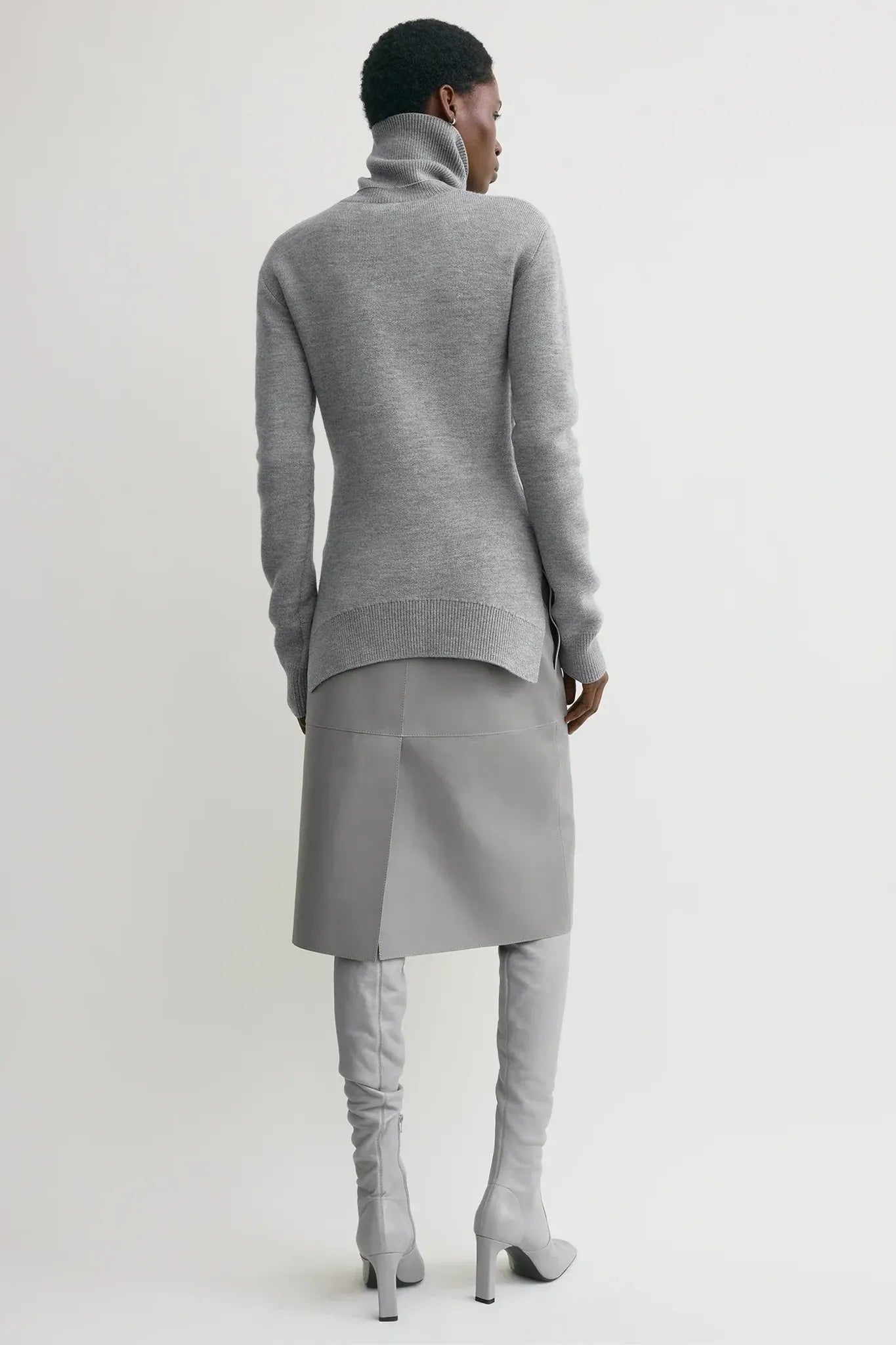 Pullover High-Neck Double Knit in Pale Gray Melange