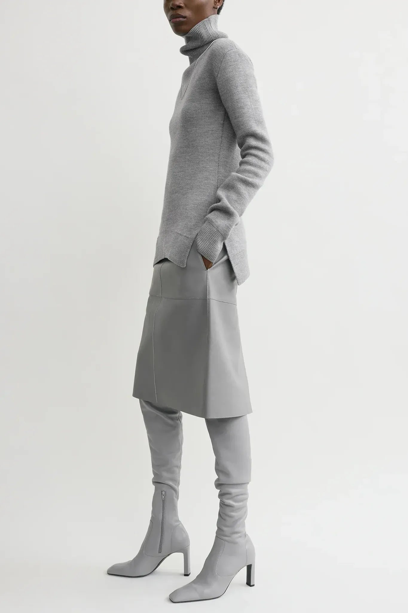 Pullover High-Neck Double Knit in Pale Gray Melange