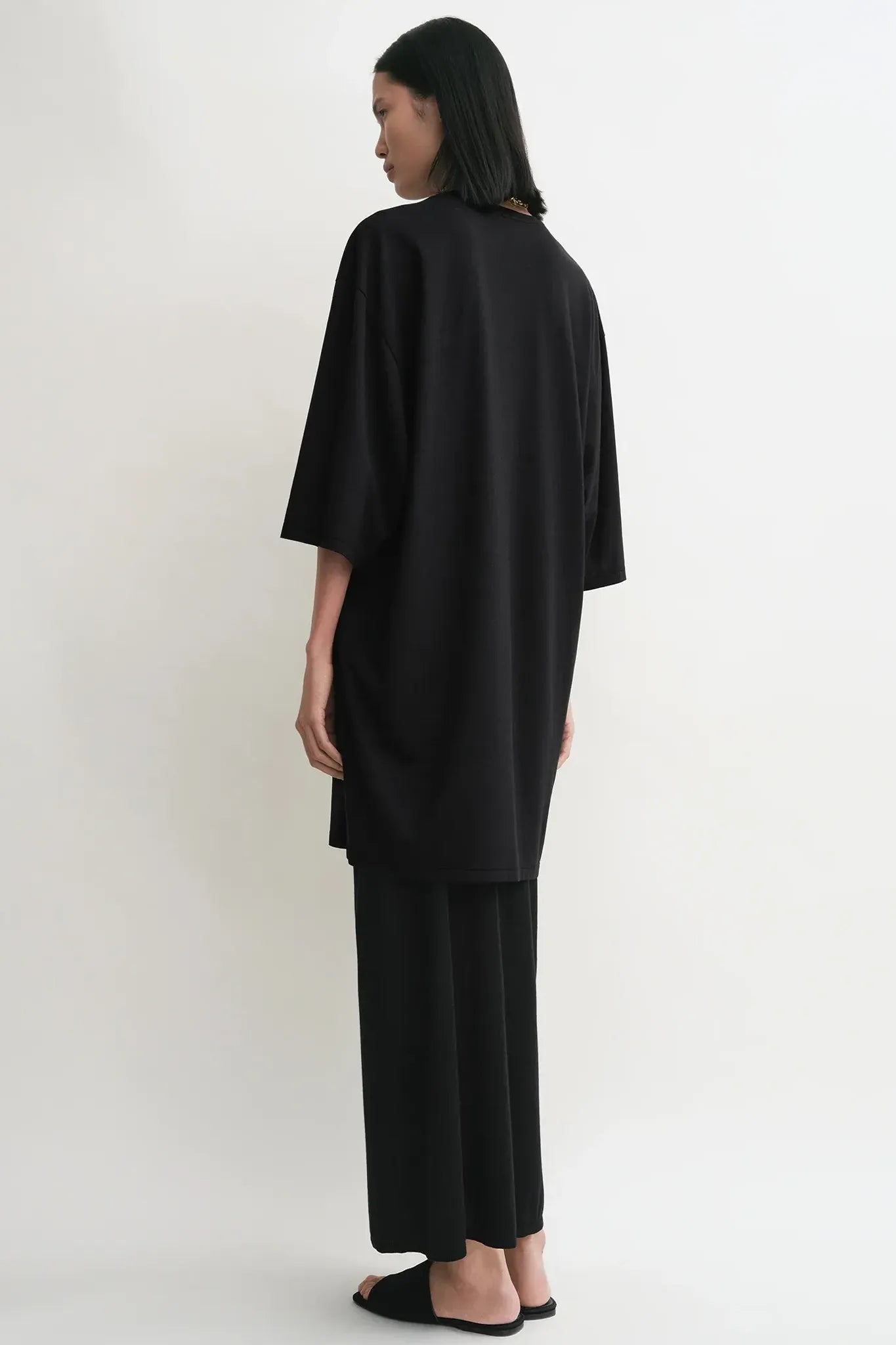 Dress Relaxed Tee Dress in Black