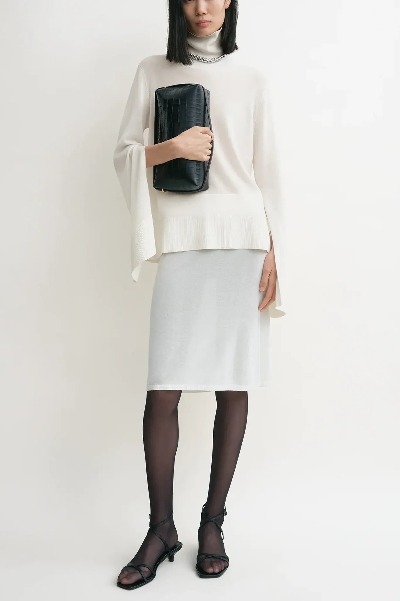 Pullover Slit Sleeve Turtleneck in White