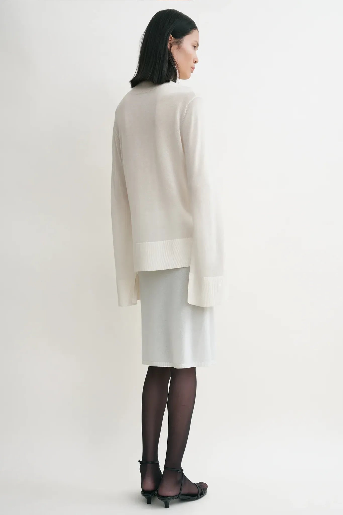 Pullover Slit Sleeve Turtleneck in White