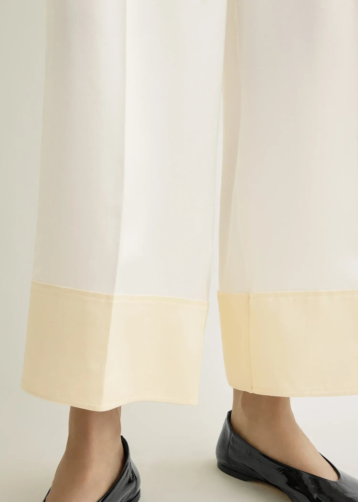 Hose Satin Drawstring in White