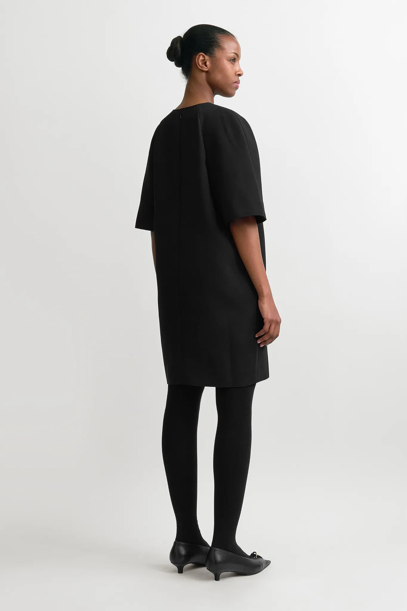 Kleid Cocoon Crepe in Black