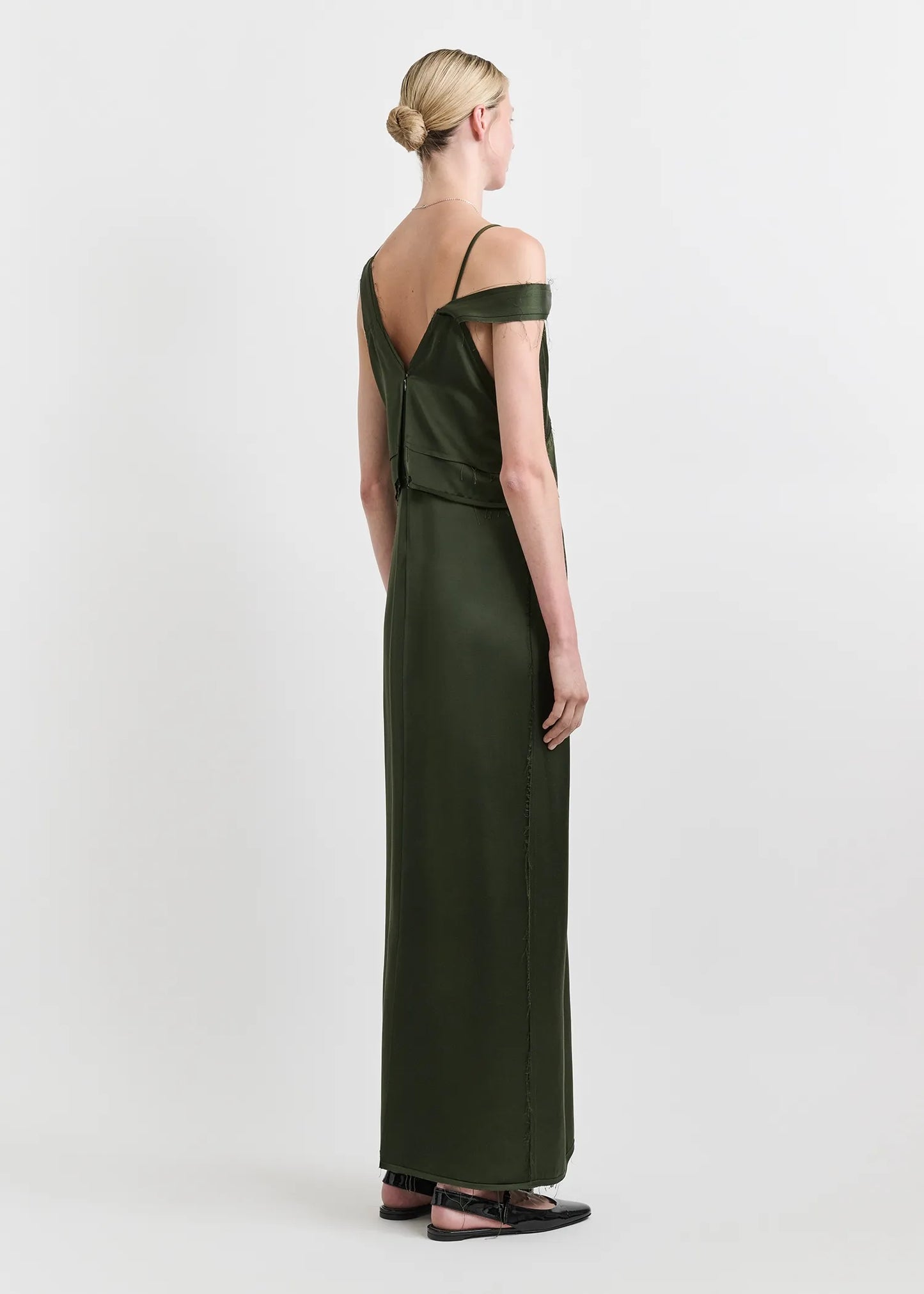 Kleid V-Neck Slip in Bottle Green
