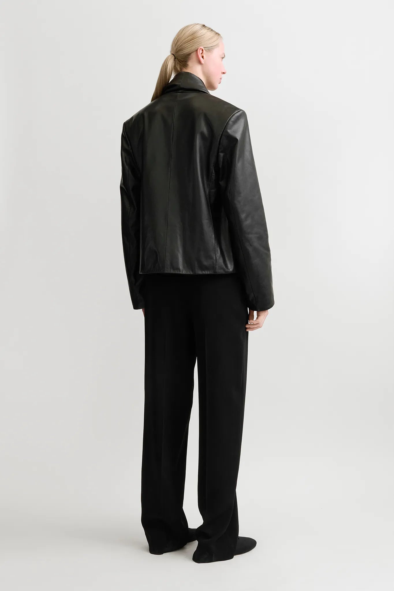Lederjacke Scarf TOTEME in Black