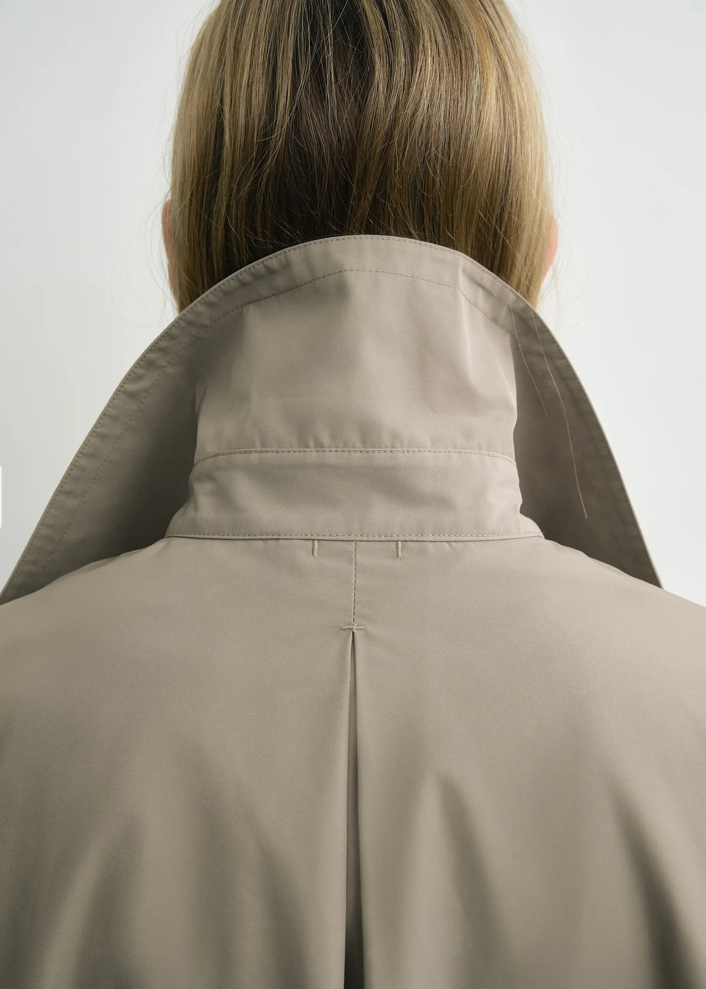 Mantel Car Coat in Taupe