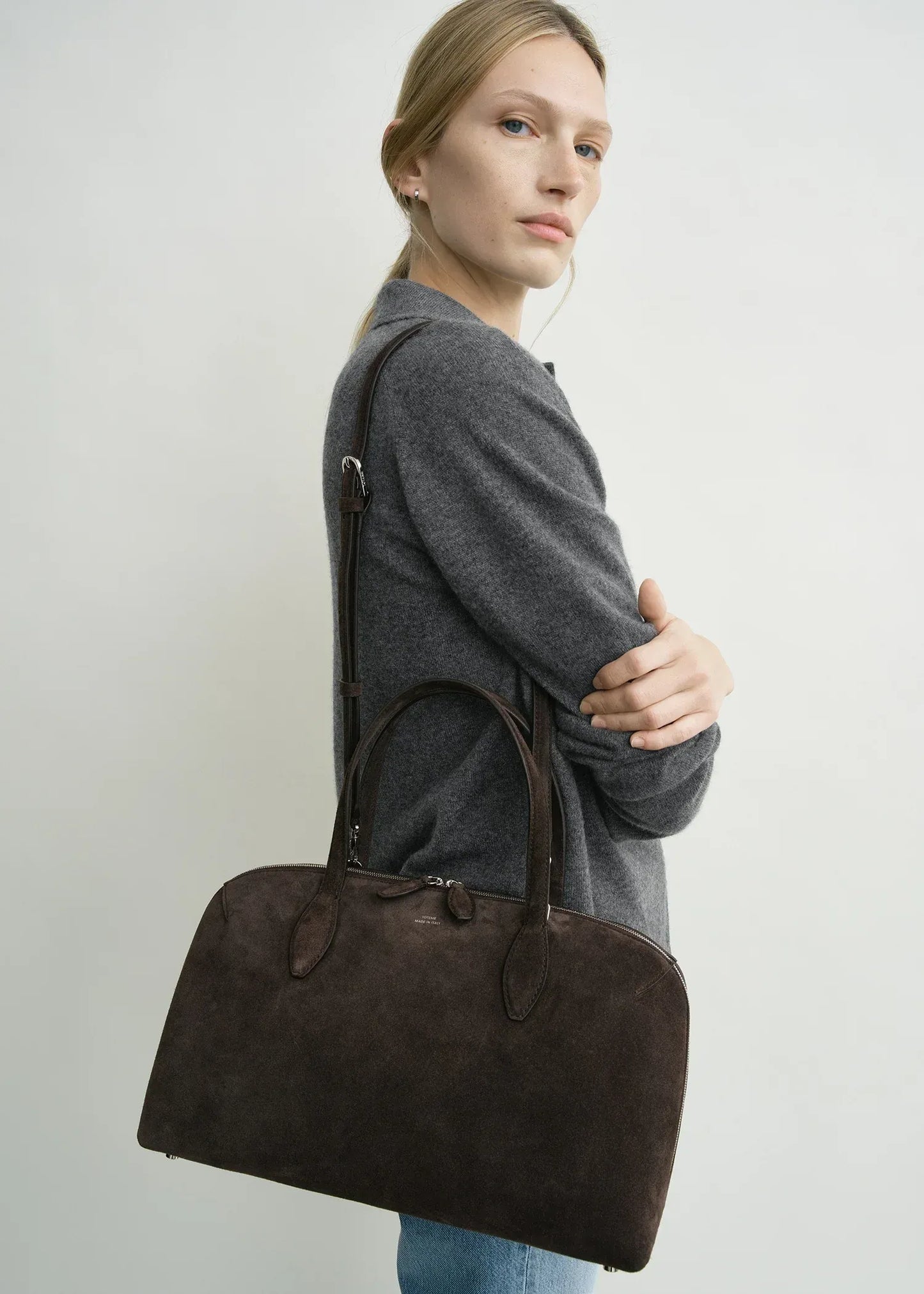Tasche Medium Suede Day in Brown