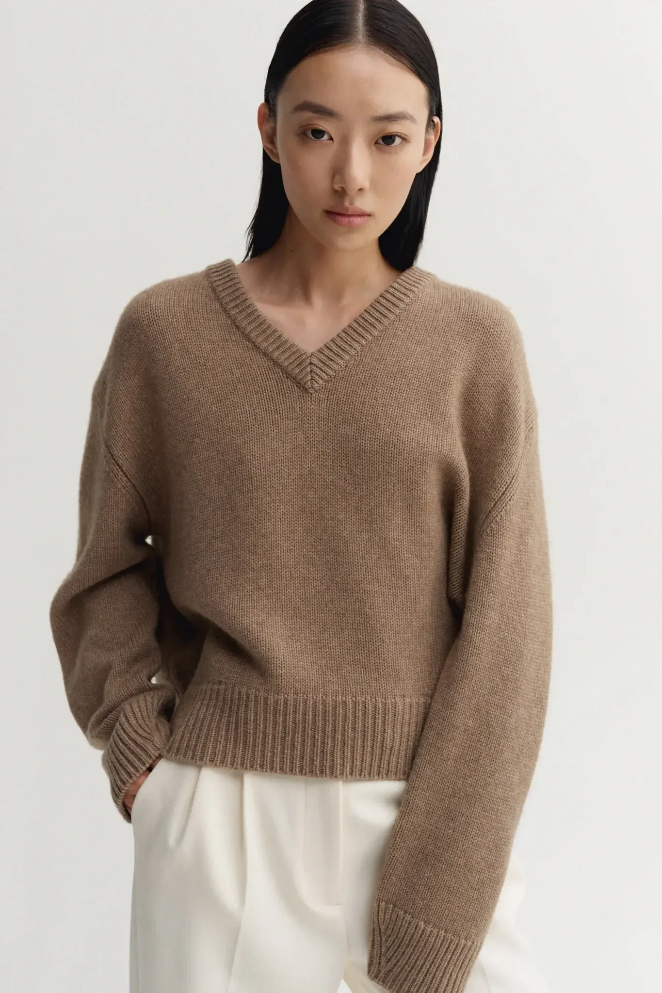 Pullover Yara V-Neck in Hazel