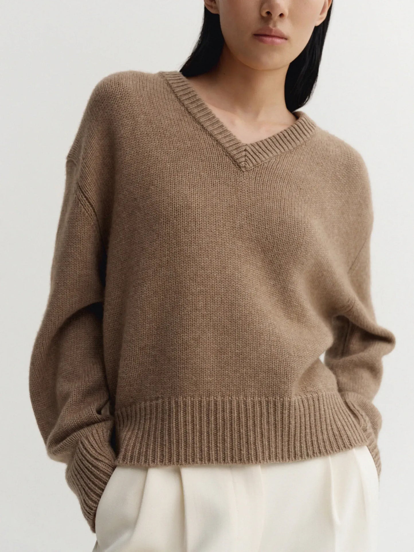 Pullover Yara V-Neck in Hazel