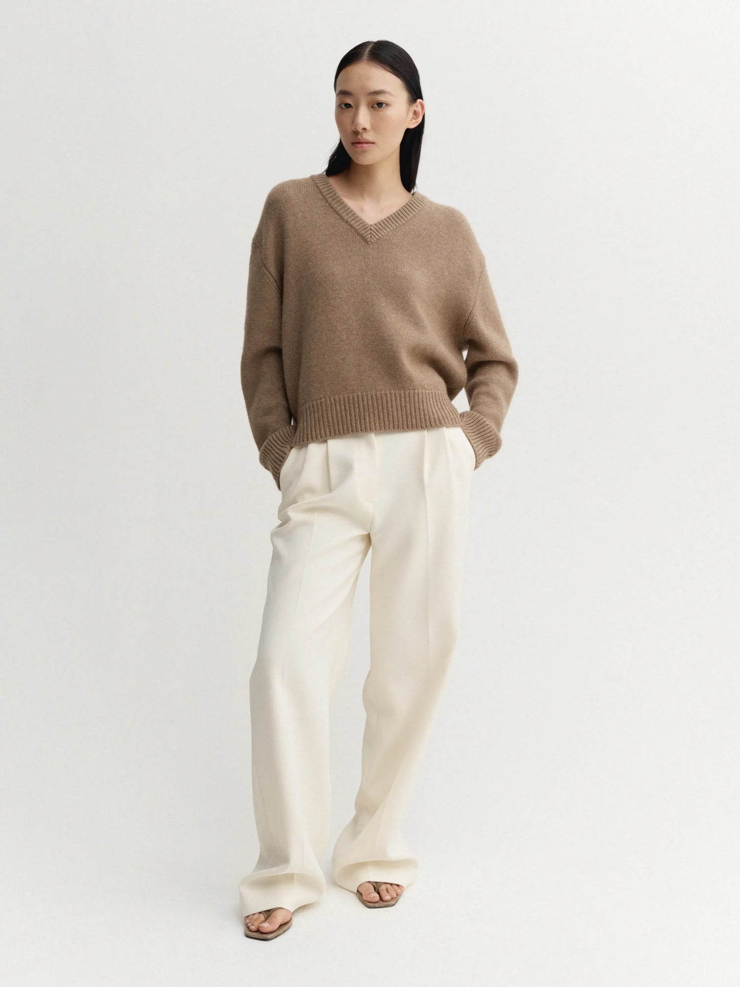 Pullover Yara V-Neck in Hazel