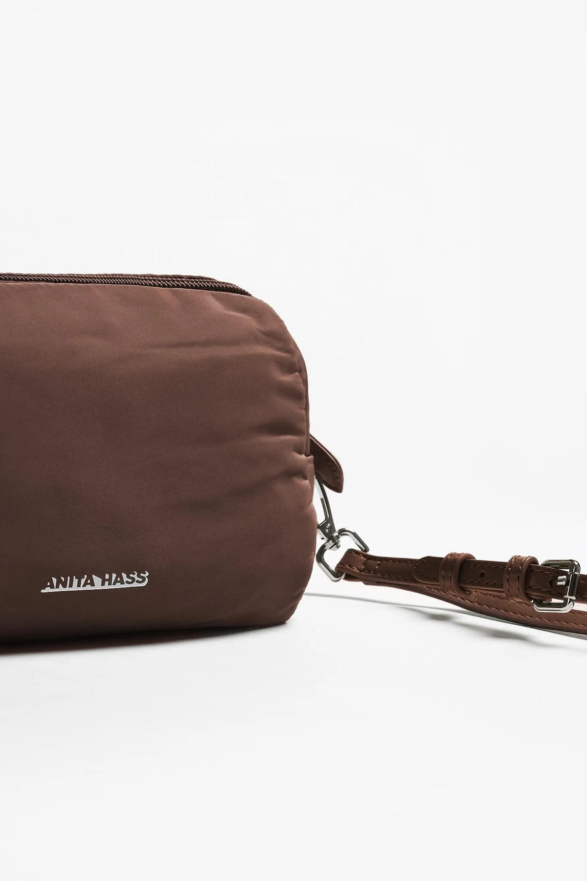 Pouch Heart Large in Braun Nylon