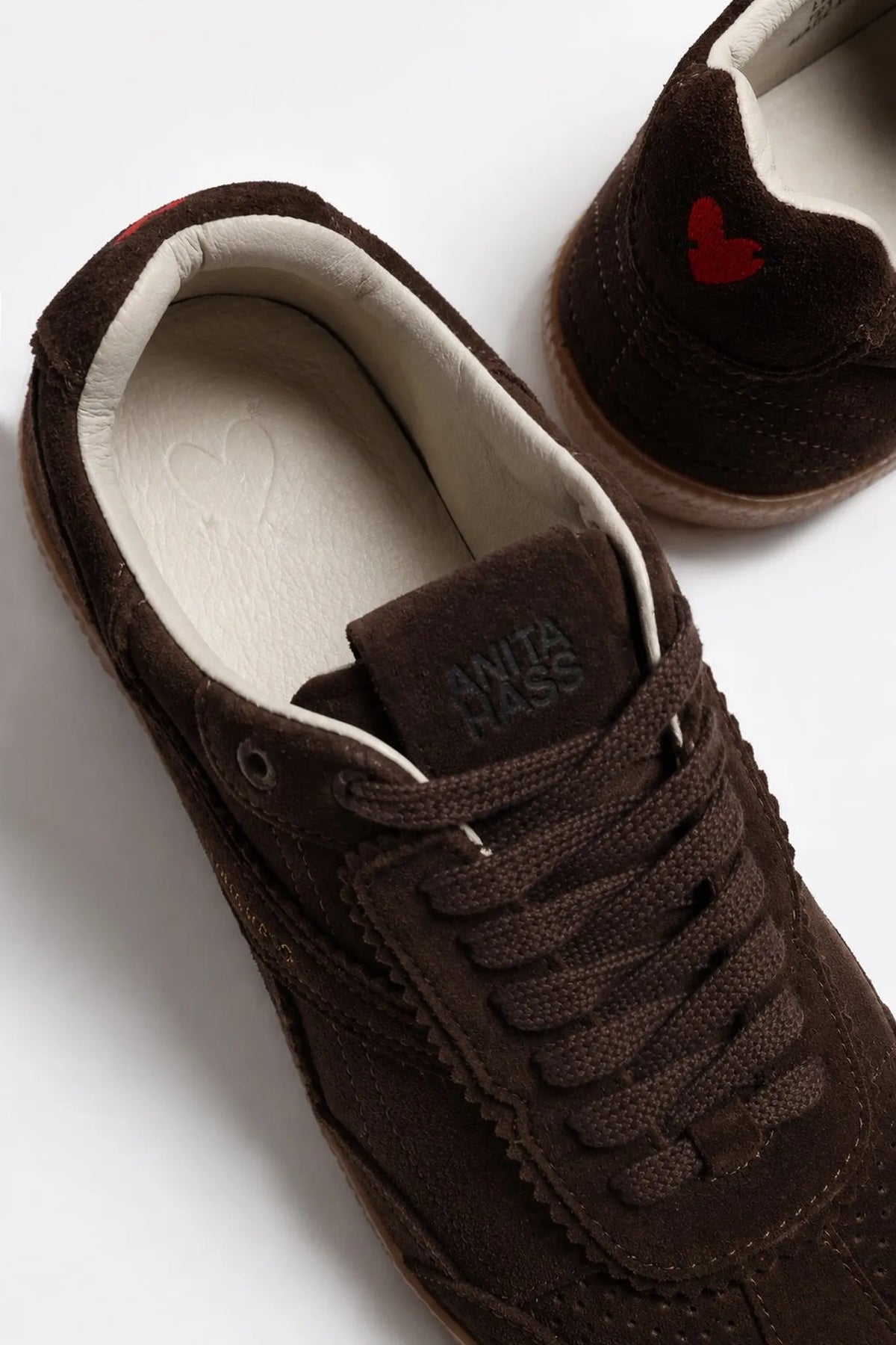 Sneaker Have You Ever in Chocolate
